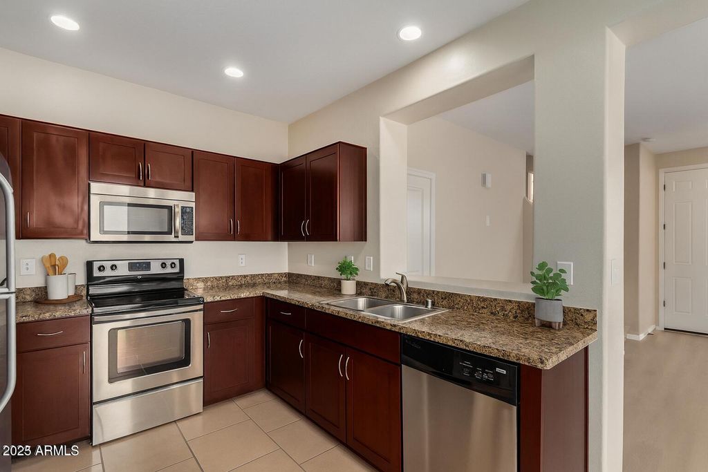 Photo of 84 E Palomino Drive, Gilbert, AZ 85296 (MLS # 6914051)