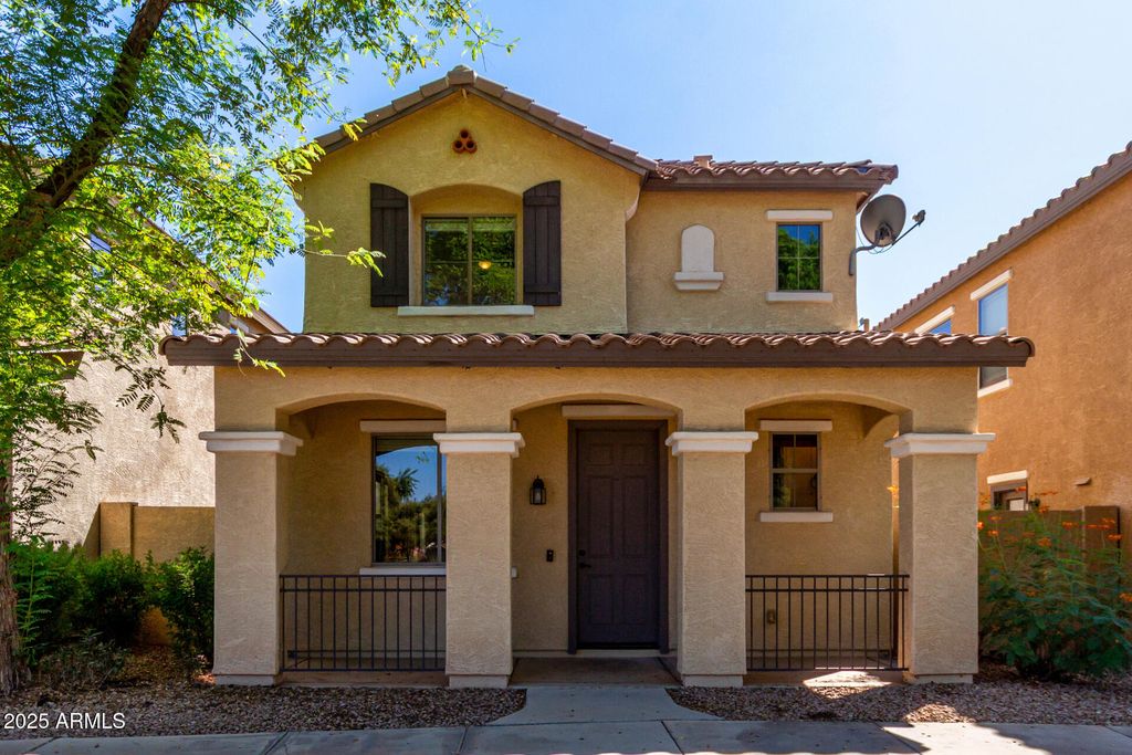 Photo of 84 E Palomino Drive, Gilbert, AZ 85296 (MLS # 6914051)