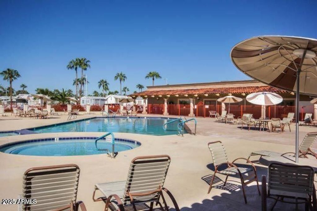 Photo of 1555 S Cheyenne Drive #555, Apache Junction, AZ 85119 (MLS # 6959122)