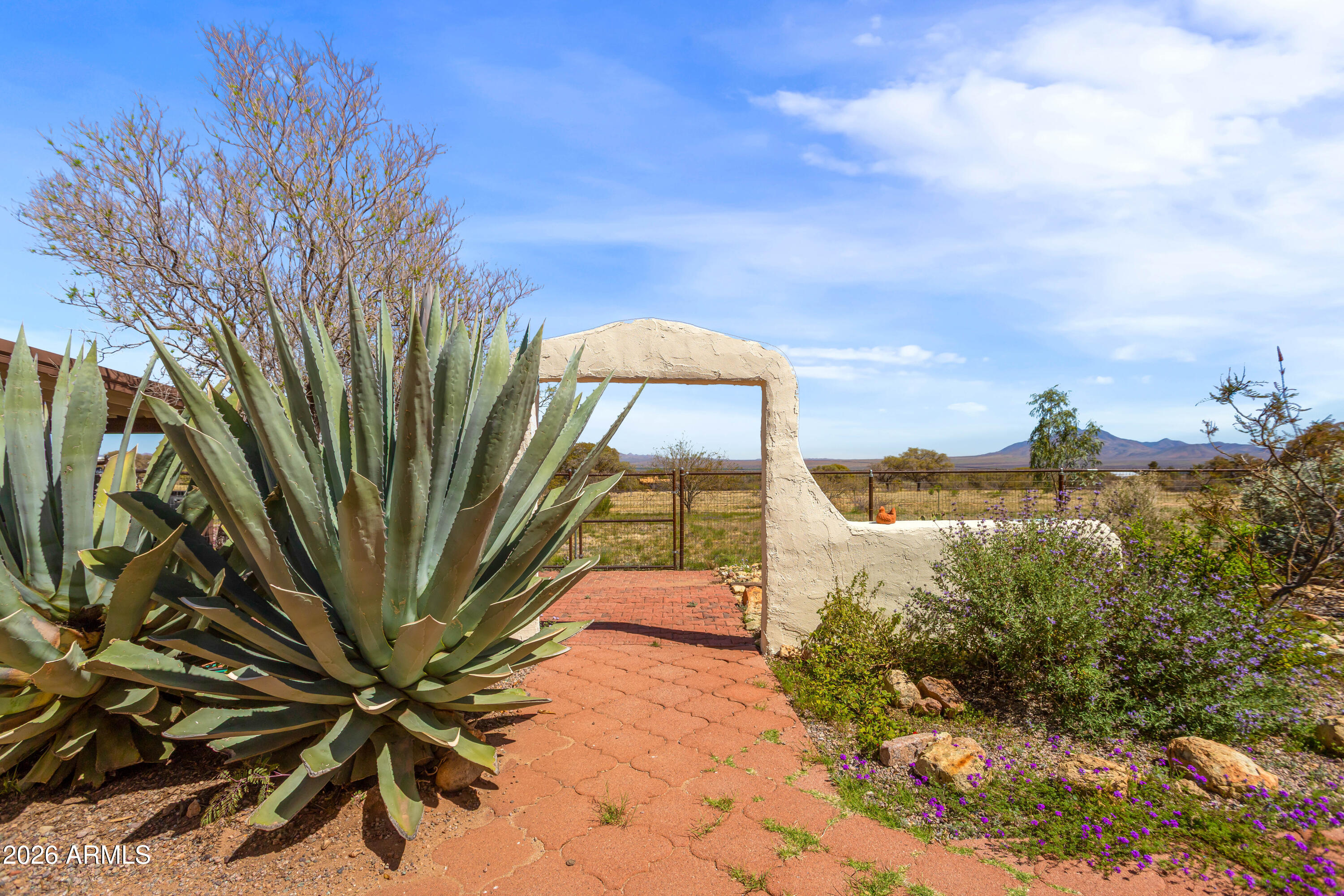 6500 E DESPERADO Drive