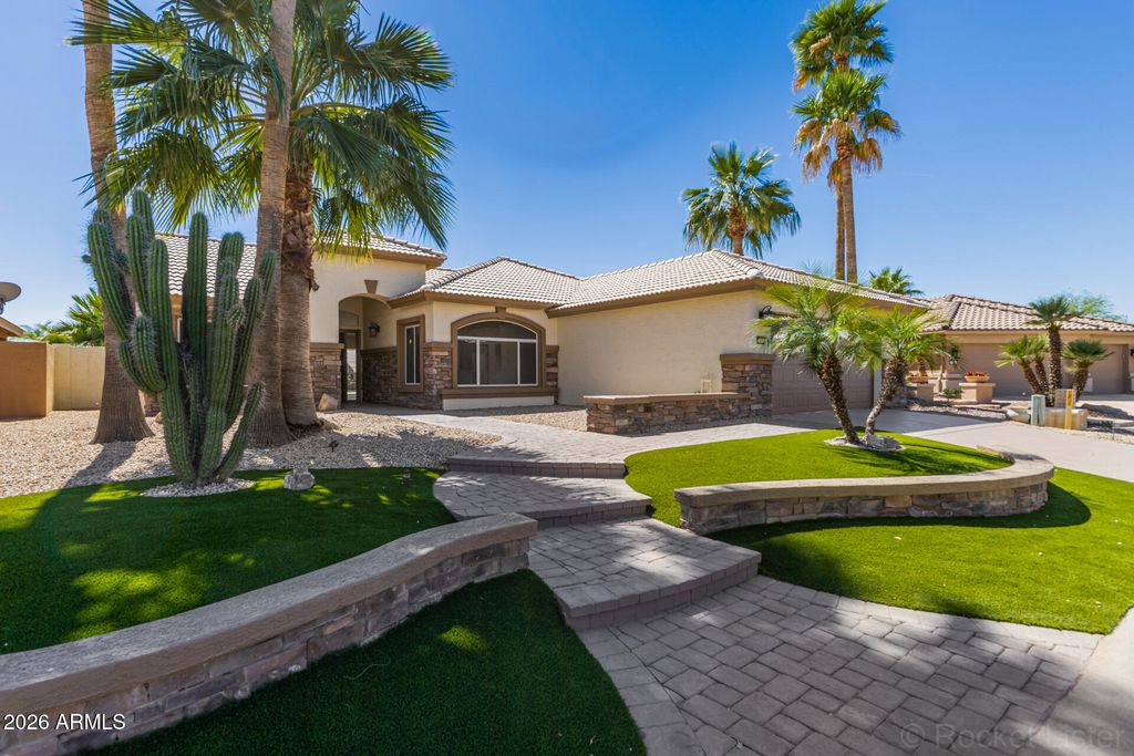 Photo of 15055 W Catalina Drive, Goodyear, AZ 85395 (MLS # 7001769)