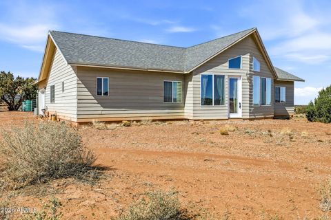 77 N8543 -- Concho AZ 85924