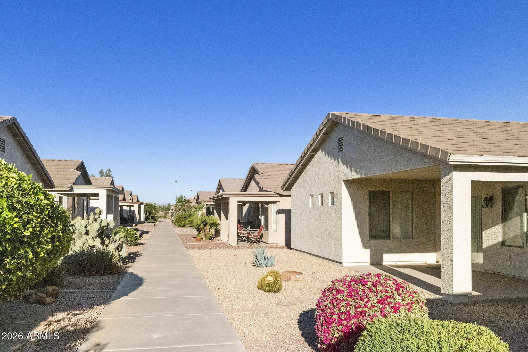 3423 E CHERRY HILLS Place