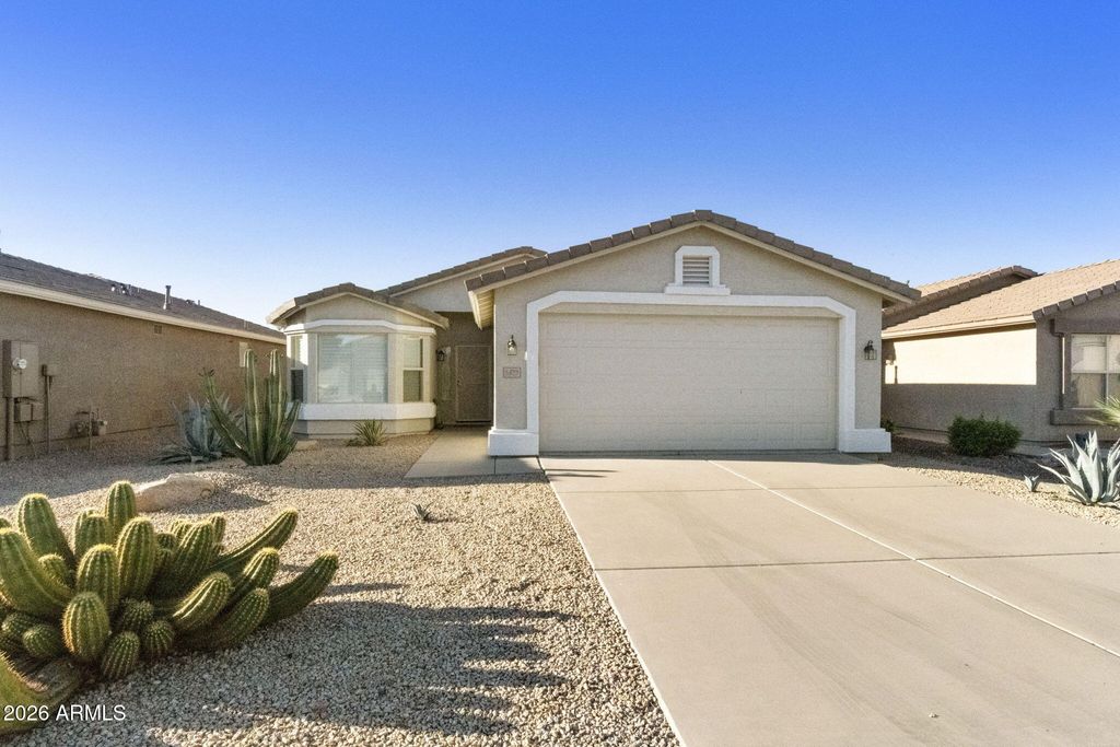 Photo of 3423 E Cherry Hills Place, Chandler, AZ 85249 (MLS # 7004778)