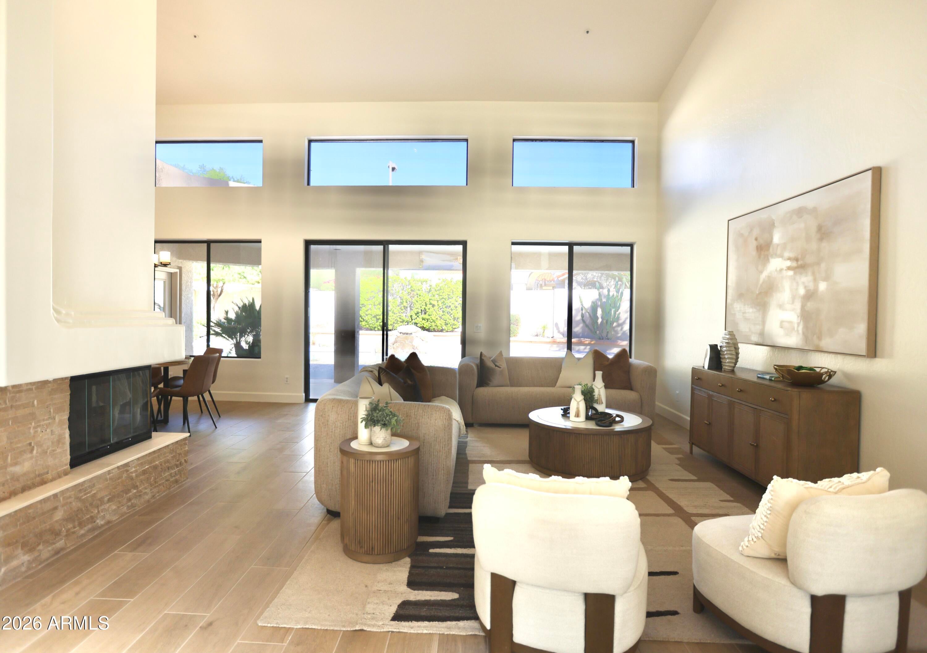 10923 E BELLA VISTA Drive