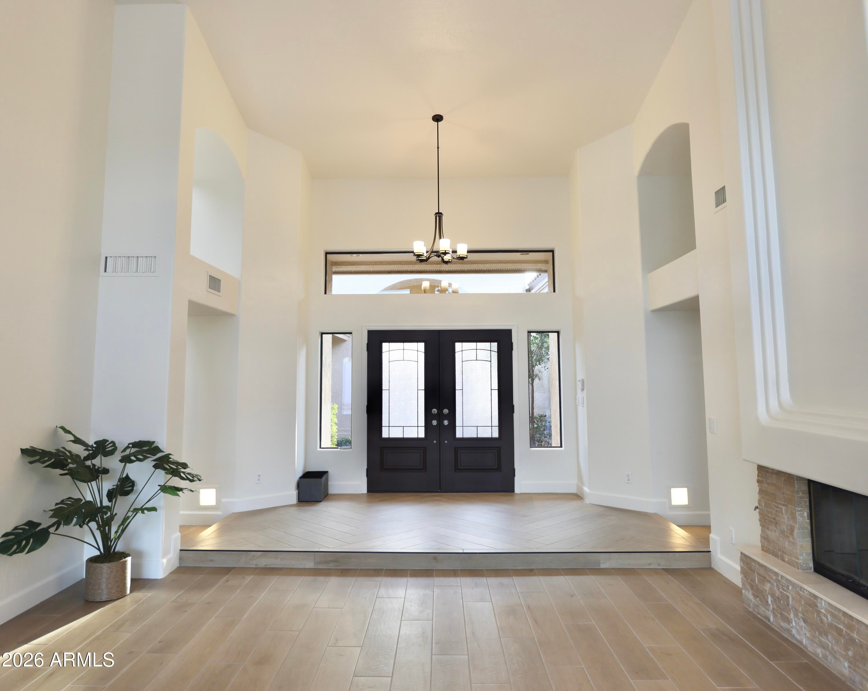 10923 E BELLA VISTA Drive