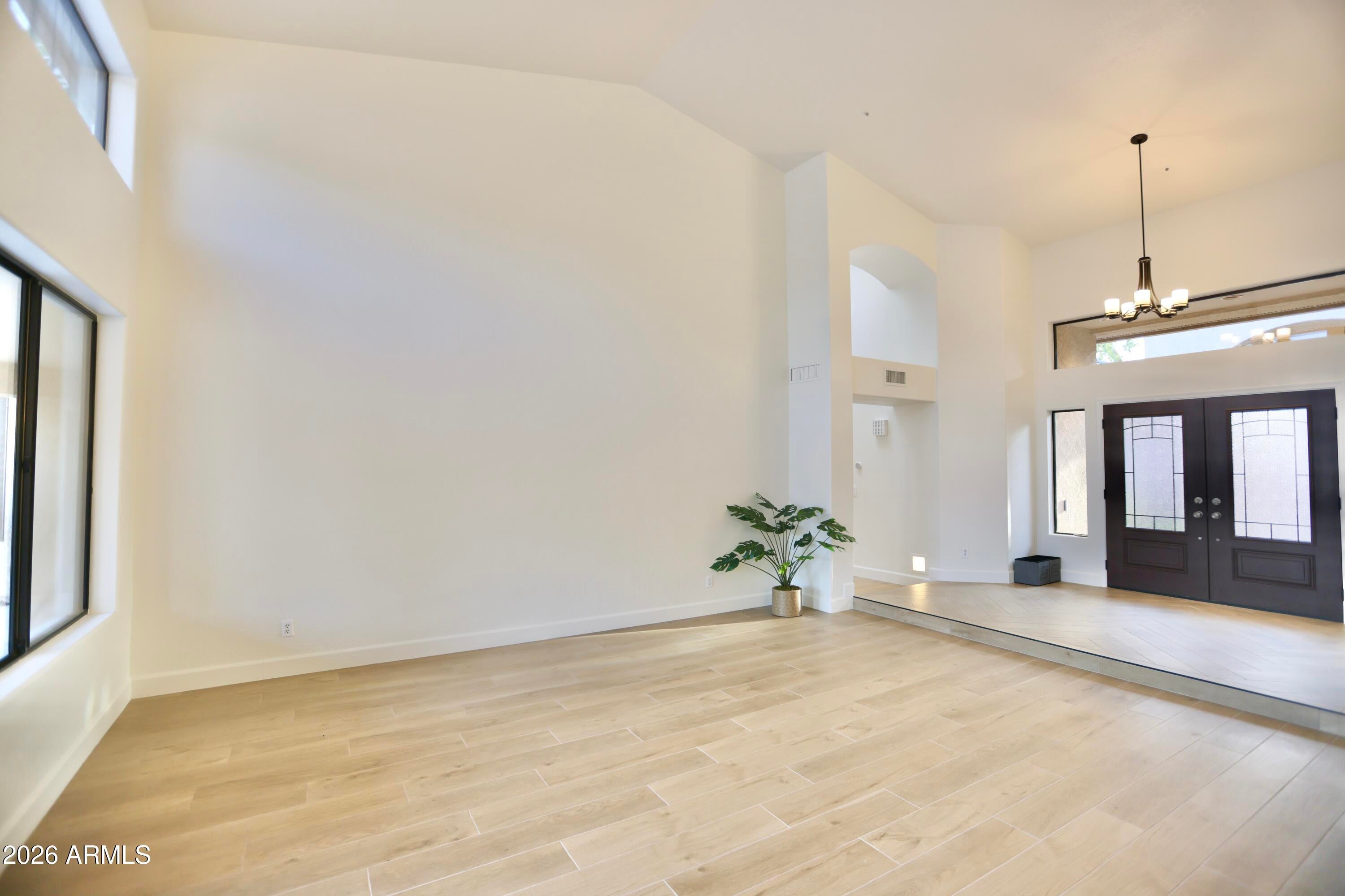 10923 E BELLA VISTA Drive