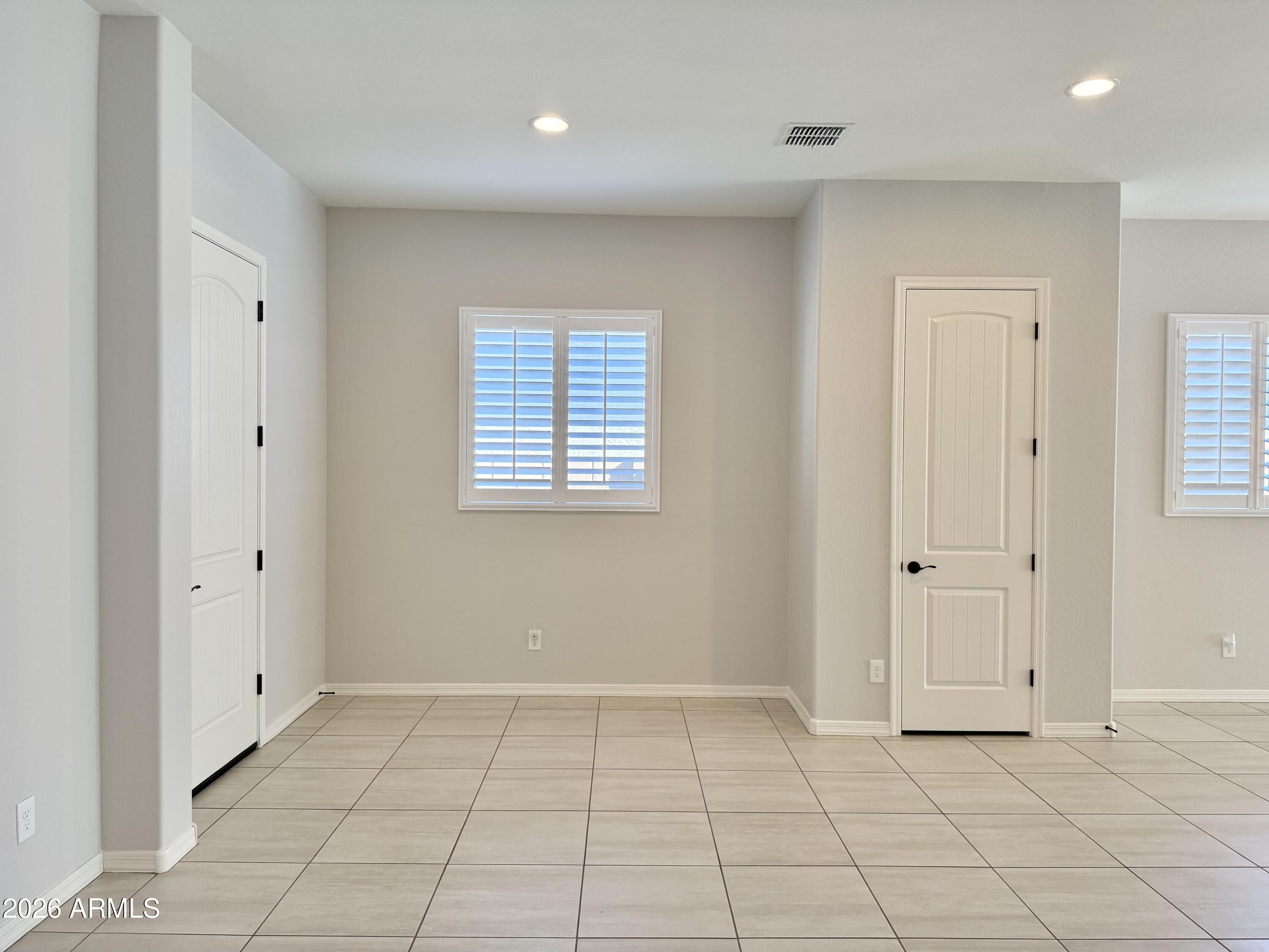 337 W GLACIER BAY Drive