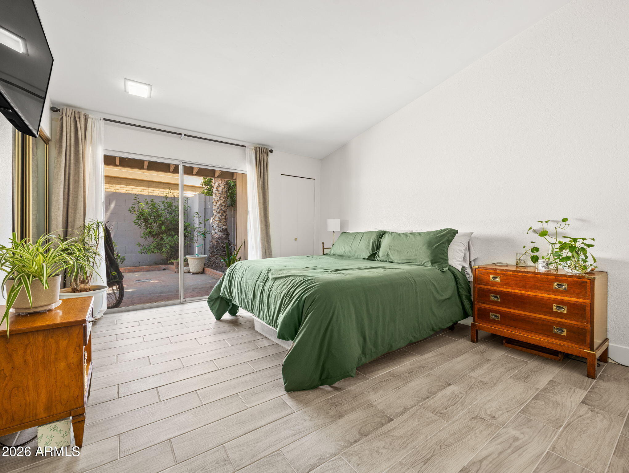 MONTEBELLO EAST TOWNHOMES - Residential