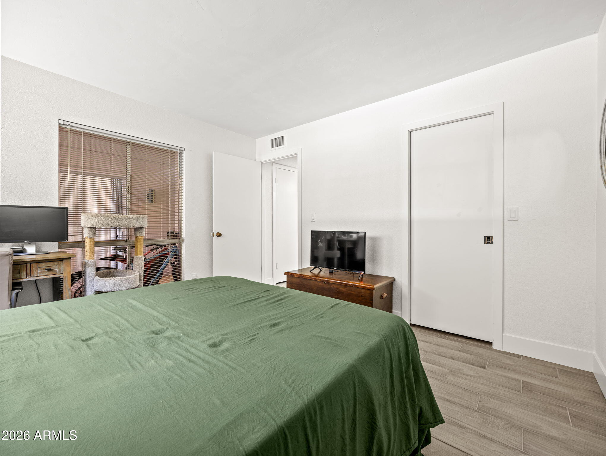 MONTEBELLO EAST TOWNHOMES - Residential