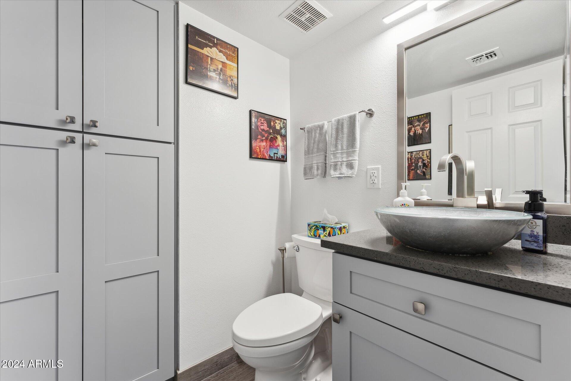 Phoenix, Arizona 85016, United States, 1 Bedroom Bedrooms, ,2 BathroomsBathrooms,Residential,Active,38437