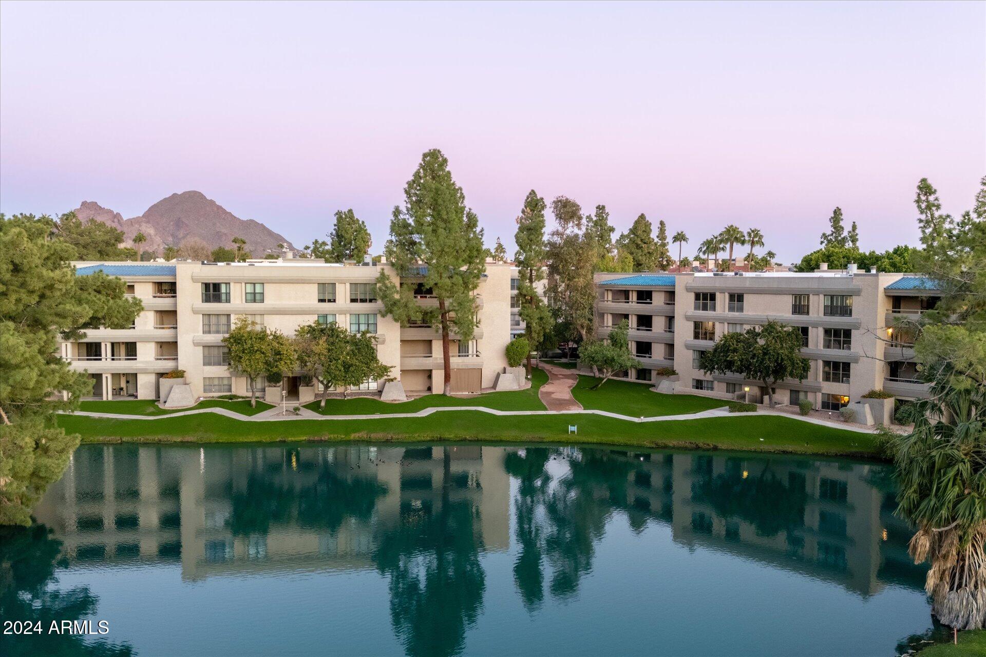 Phoenix, Arizona 85016, United States, 1 Bedroom Bedrooms, ,2 BathroomsBathrooms,Residential,Active,38437