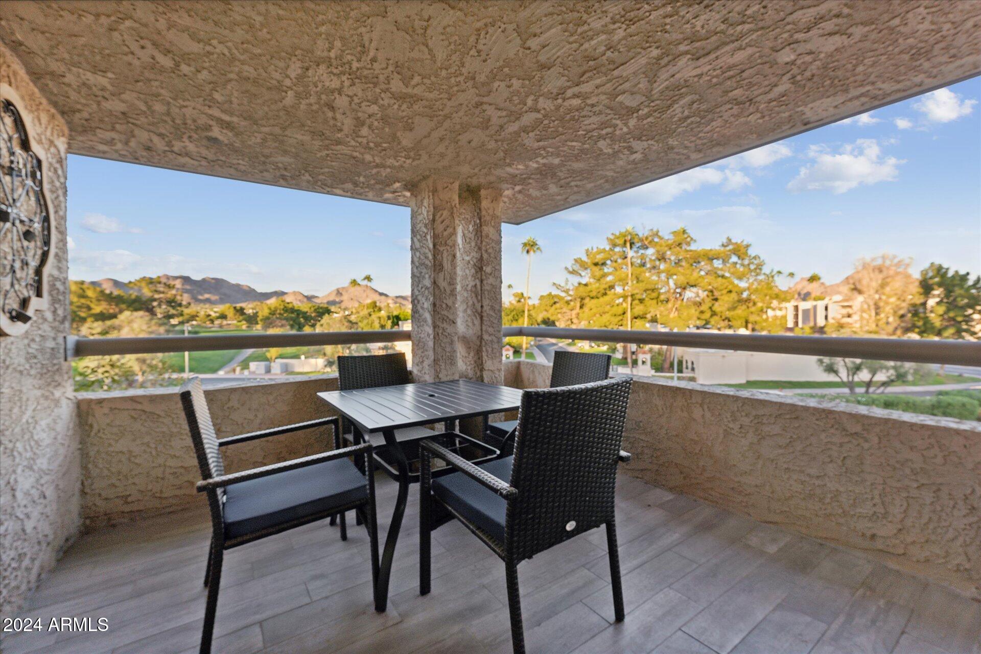 Phoenix, Arizona 85016, United States, 1 Bedroom Bedrooms, ,2 BathroomsBathrooms,Residential,Active,38437