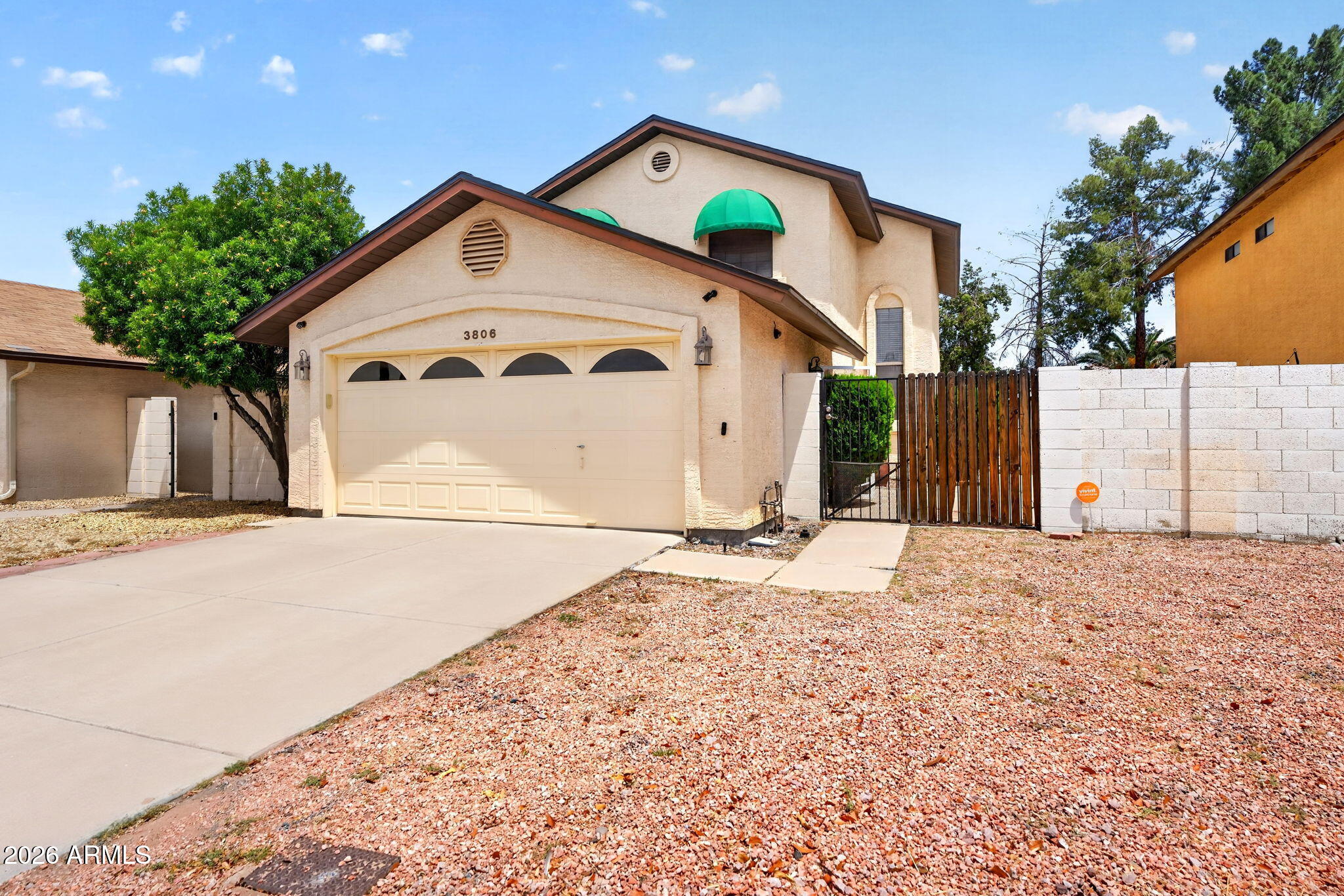 3806 W MARCONI Avenue