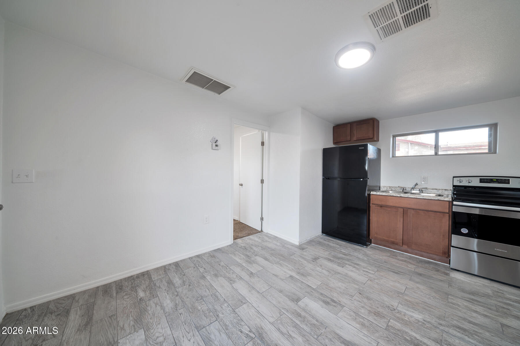 1108 S 33RD Avenue Apt 3
