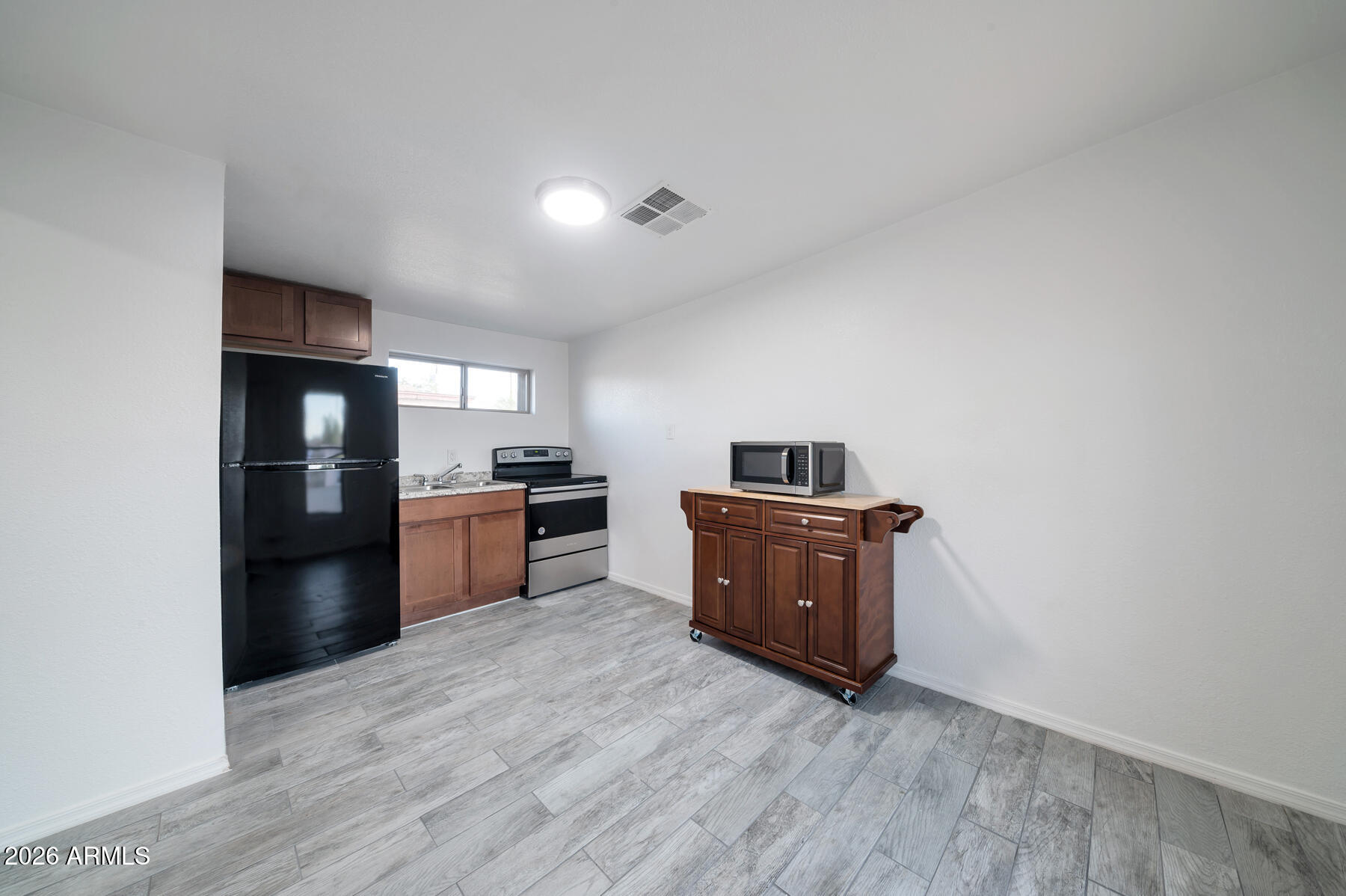 1108 S 33RD Avenue Apt 3