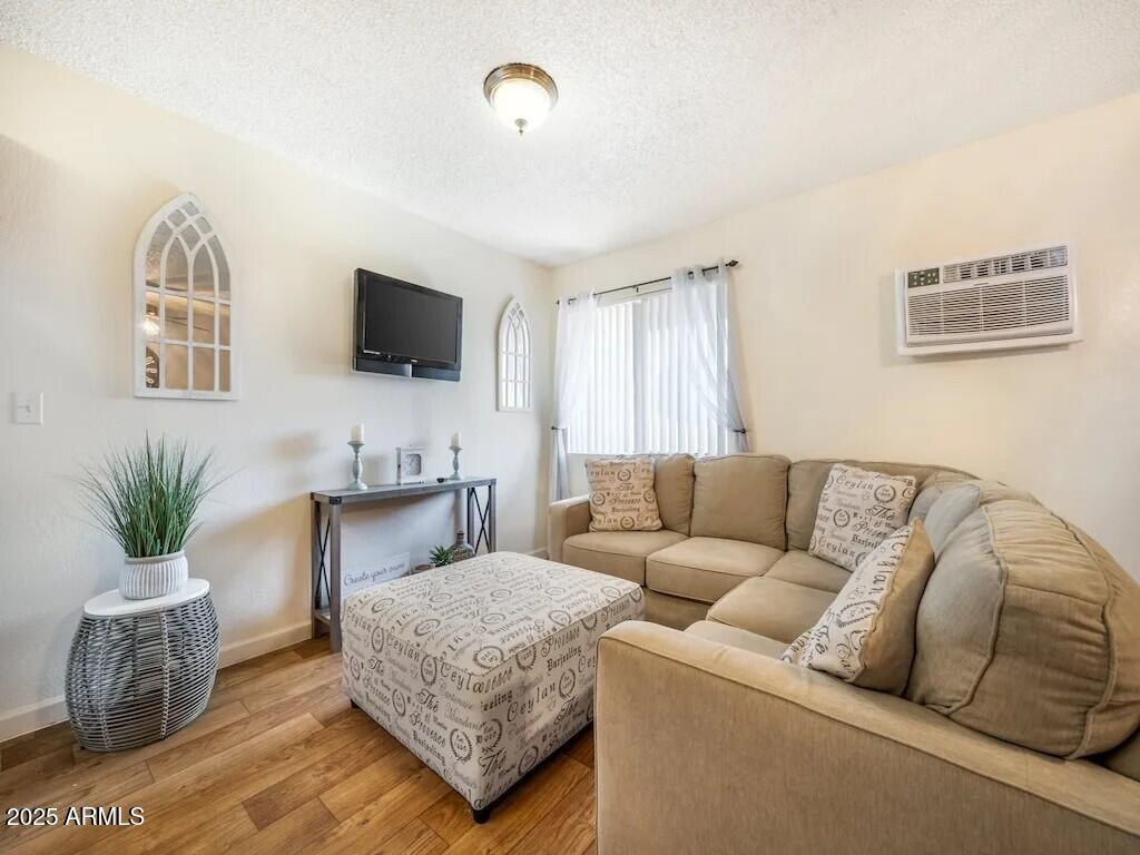 2305 E Main Street 1