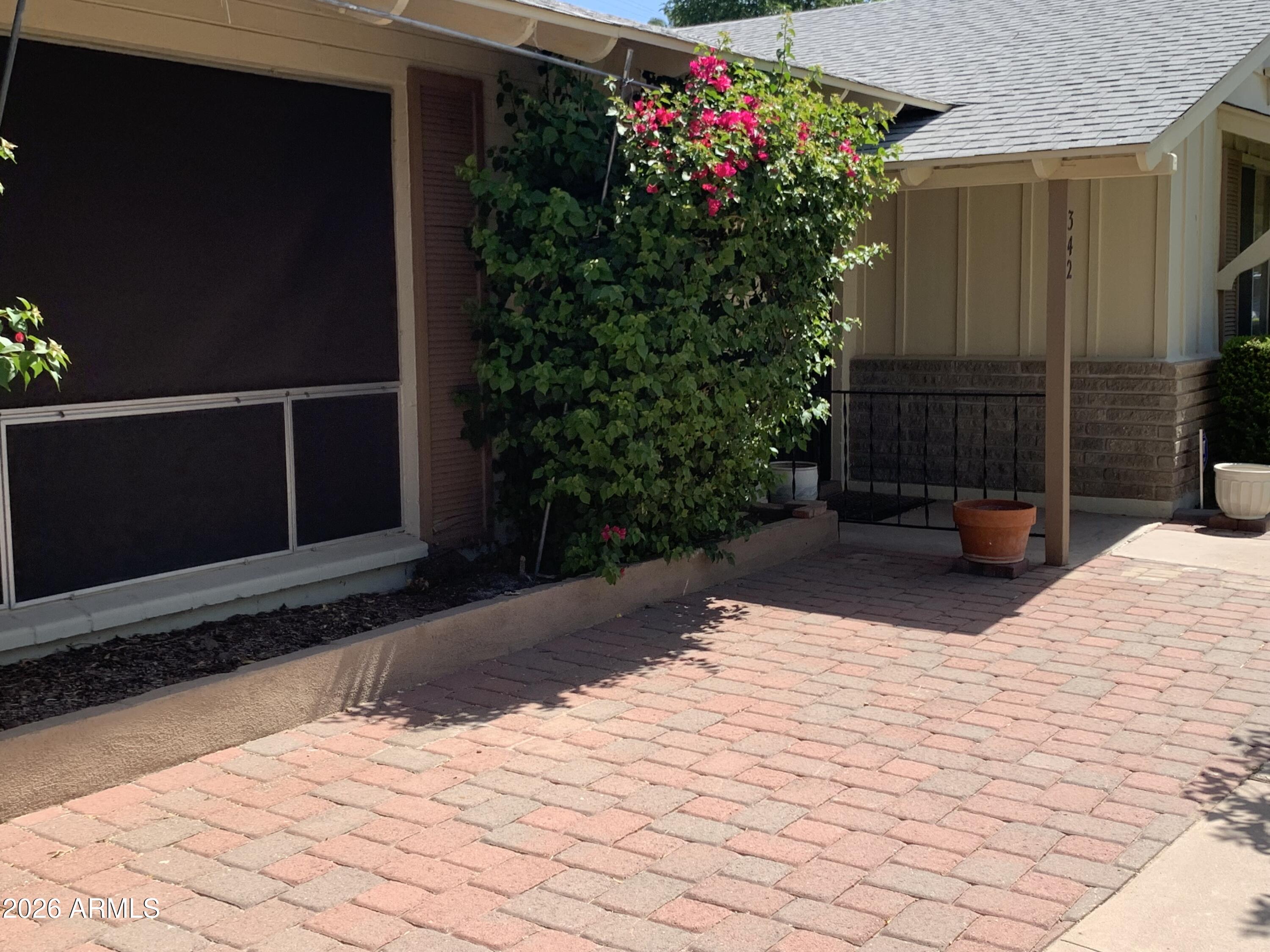 342 W DIANA Avenue