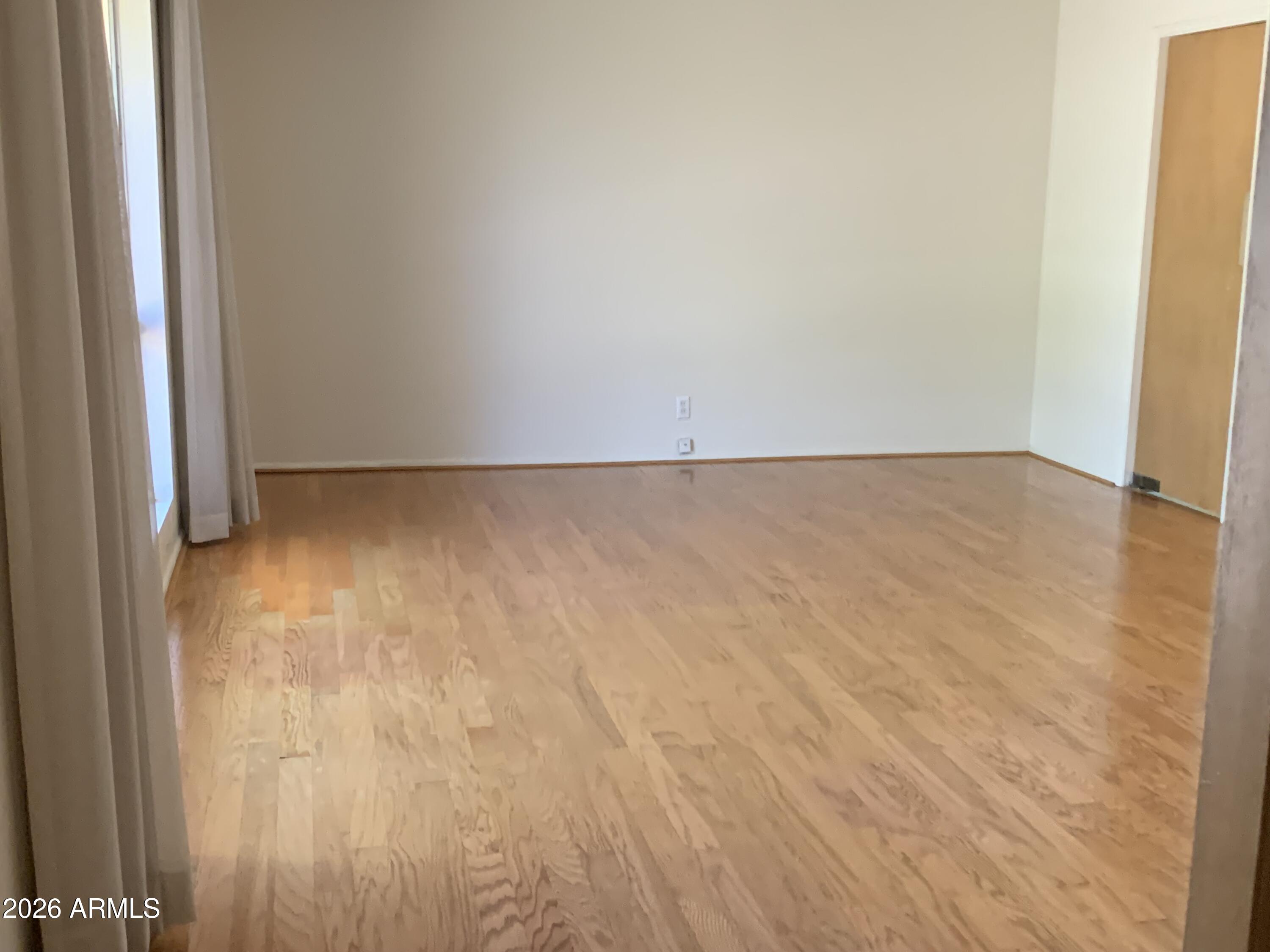 342 W DIANA Avenue