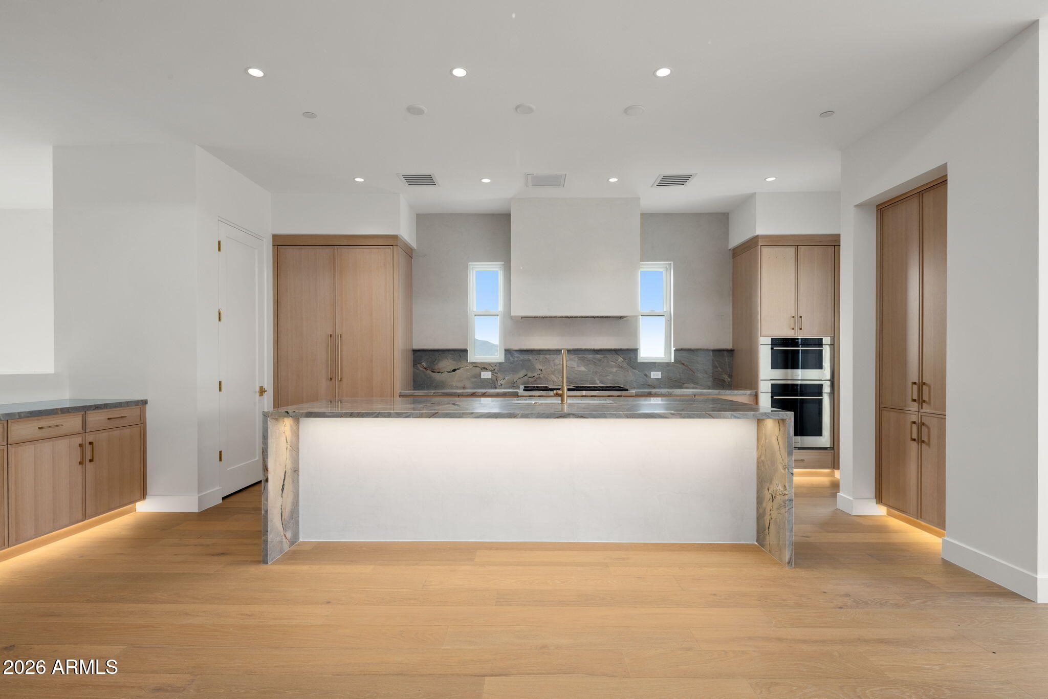 37200 N CAVE CREEK Road 2101