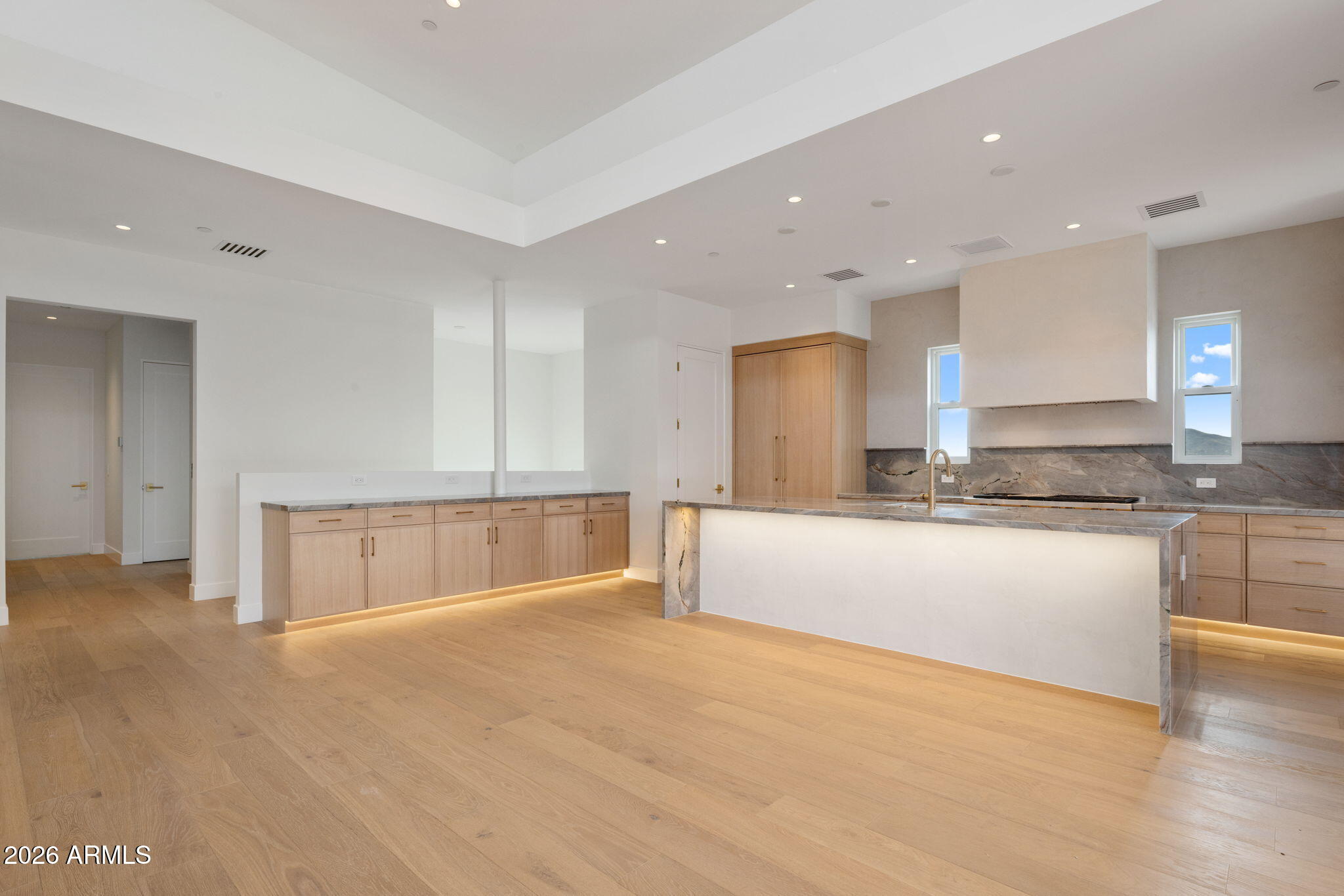 37200 N CAVE CREEK Road 2101