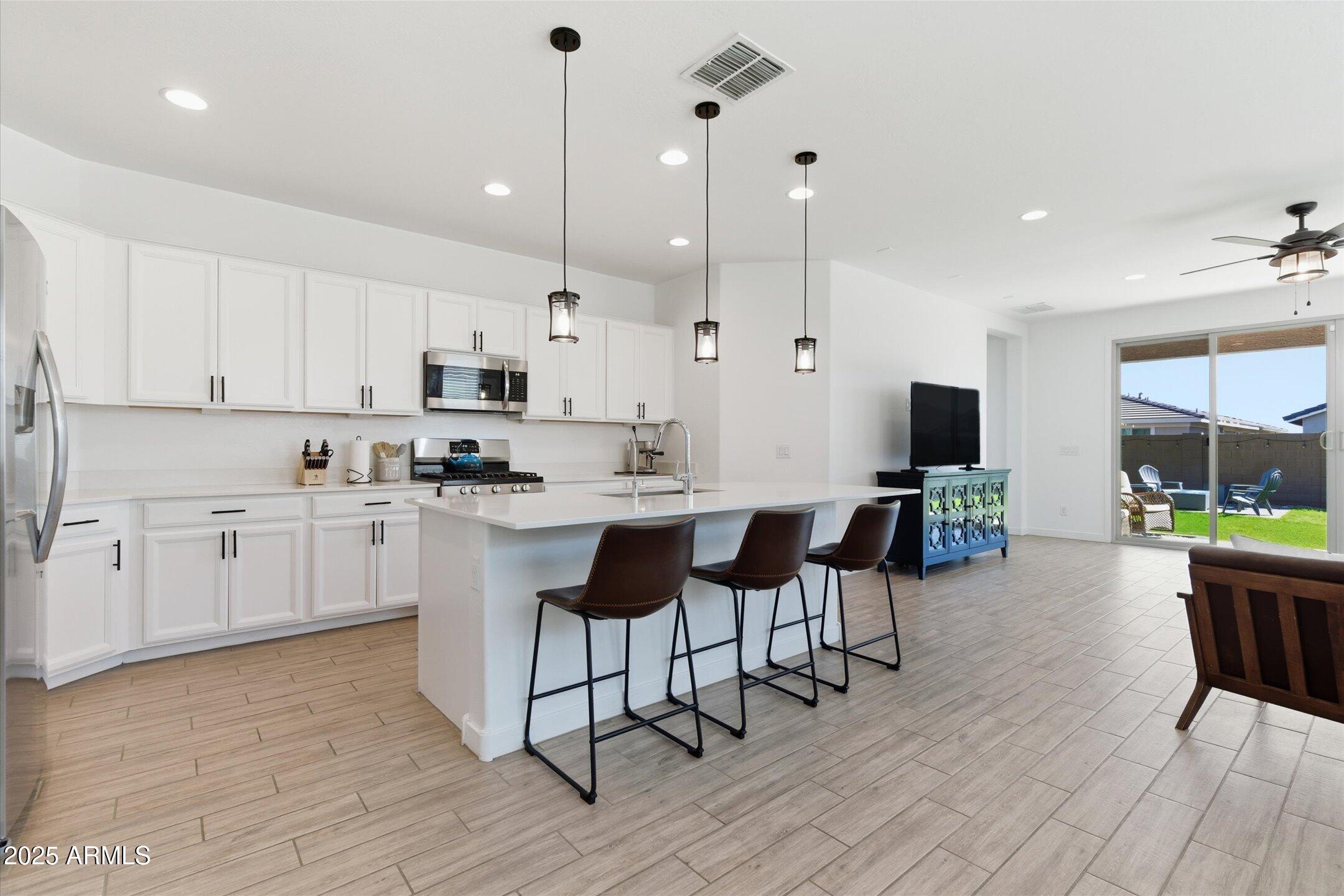 12587 E Pivot Peak --