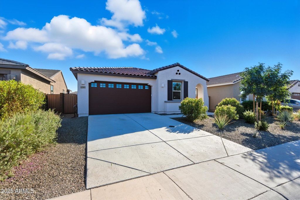 Photo of 12587 E Pivot Peak, Gold Canyon, AZ 85118 (MLS # 6933616)