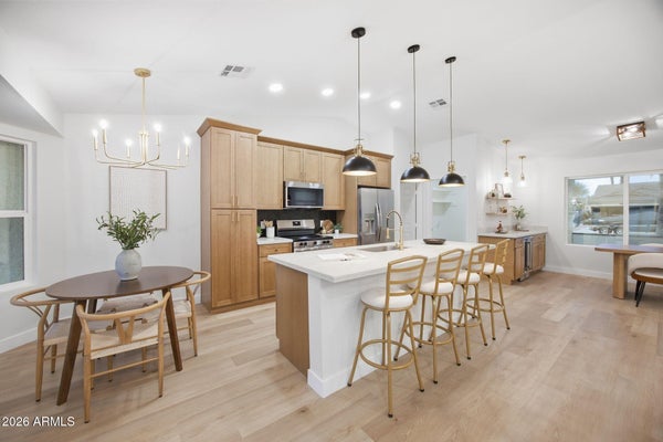 6401 W IRONWOOD DR, GLENDALE, AZ 85302 - Image b2750aab1d99e4fd6adb5caab4fe122f/8472951