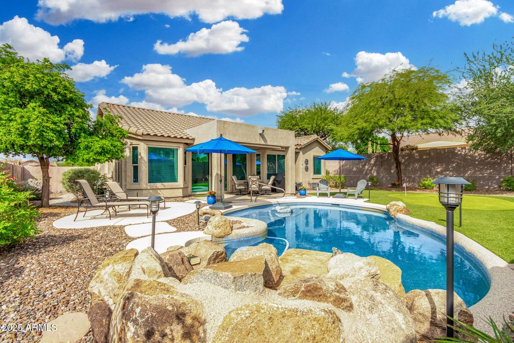 Photo of 2847 N Rowen Circle, Mesa, AZ 85207 (MLS # 6932343)