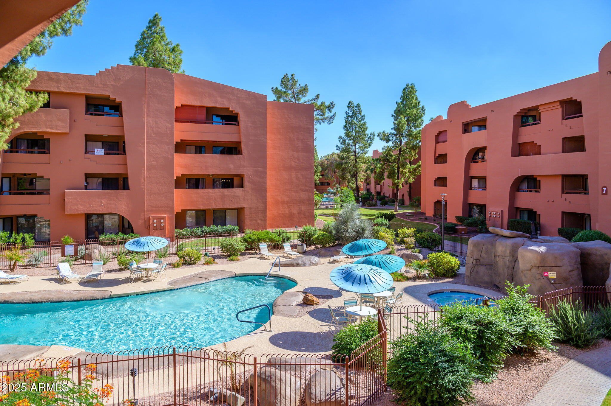 12222 N PARADISE VILLAGE Parkway S 247