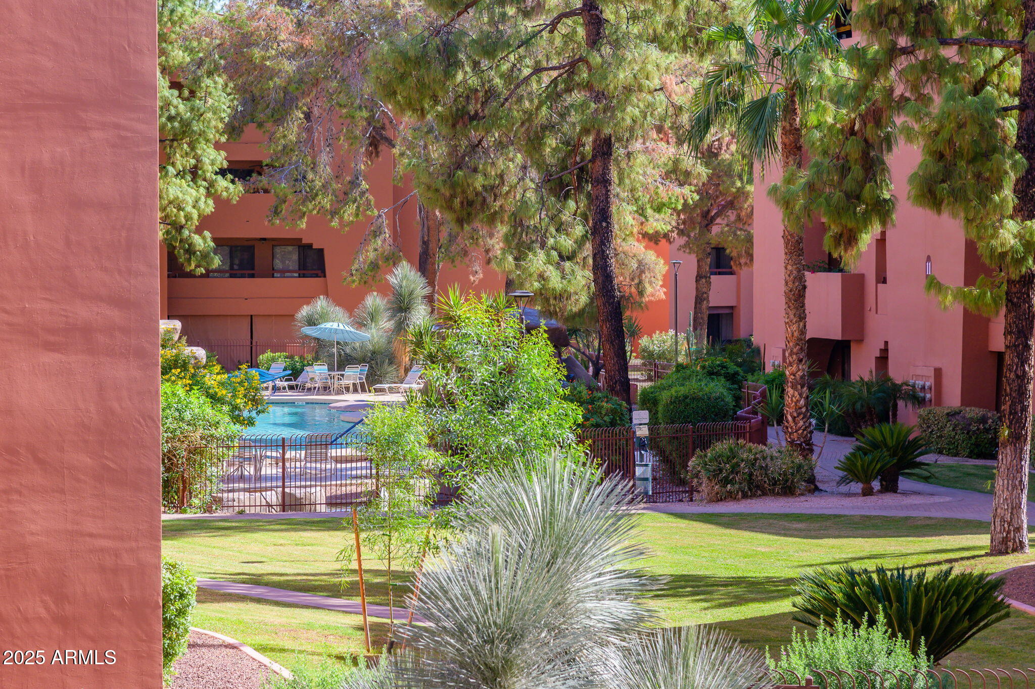 12222 N PARADISE VILLAGE Parkway S 247