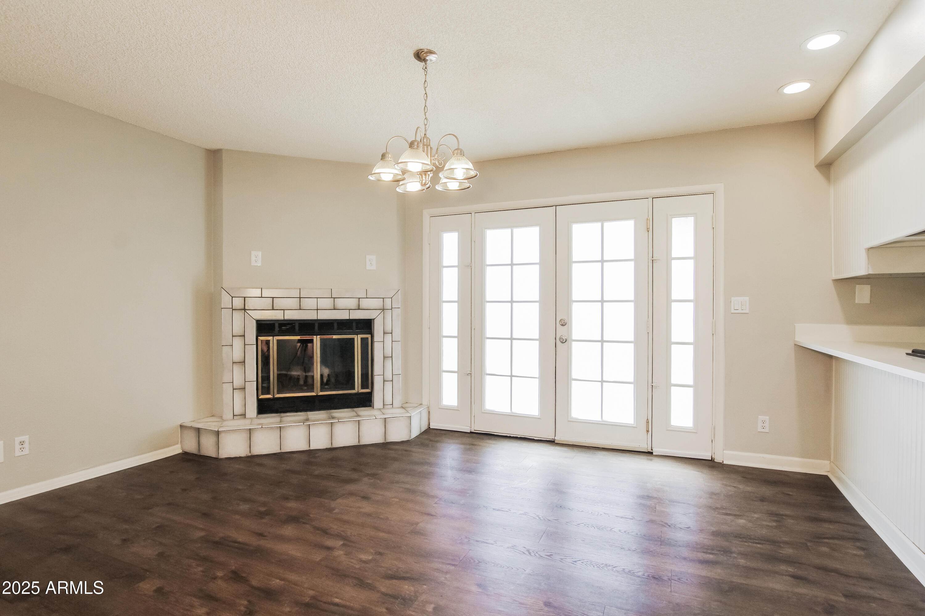 705 E CALLE BOLO Lane