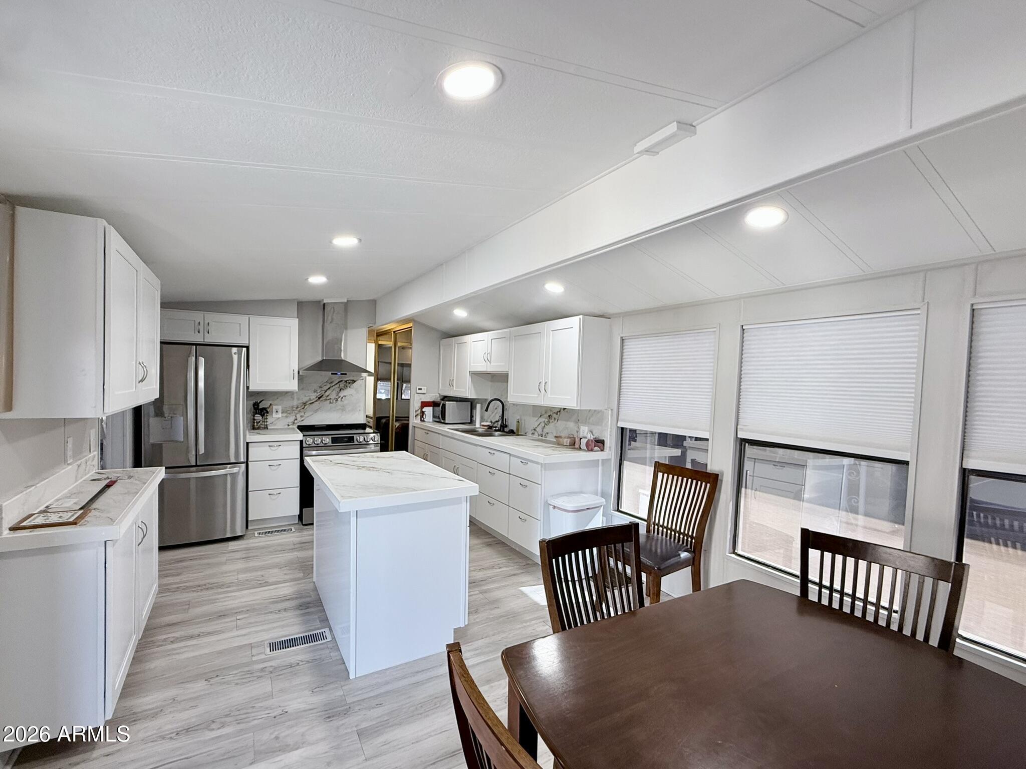 8865 E BASELINE Road 1028