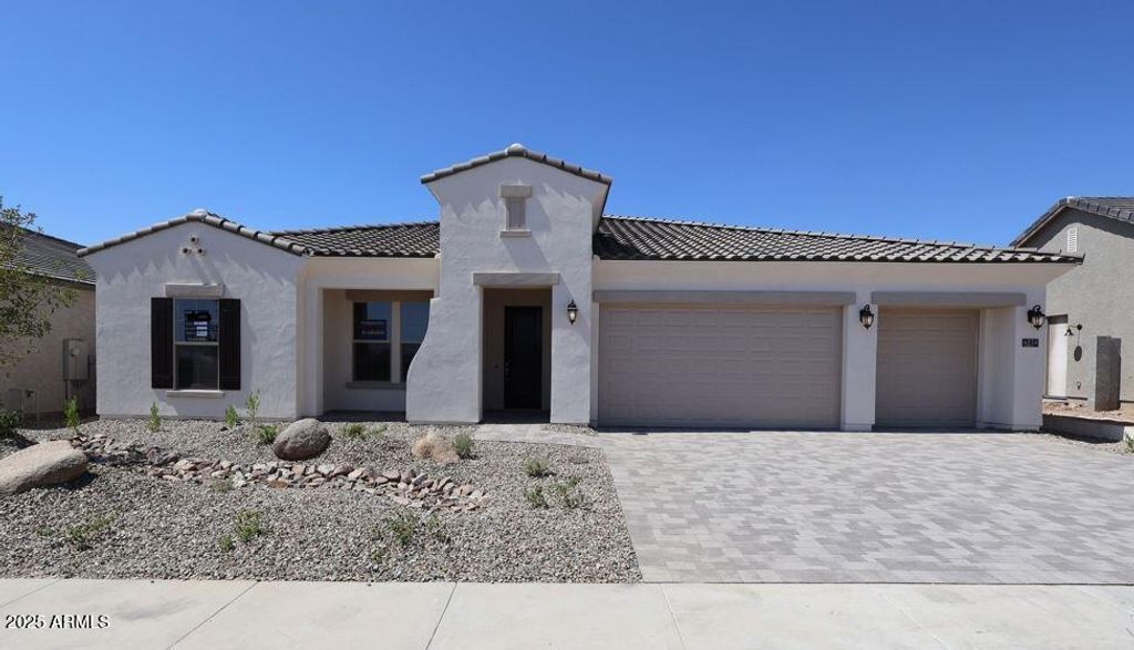 Photo of 6854 N 190th Avenue, Waddell, AZ 85355 (MLS # 6921819)