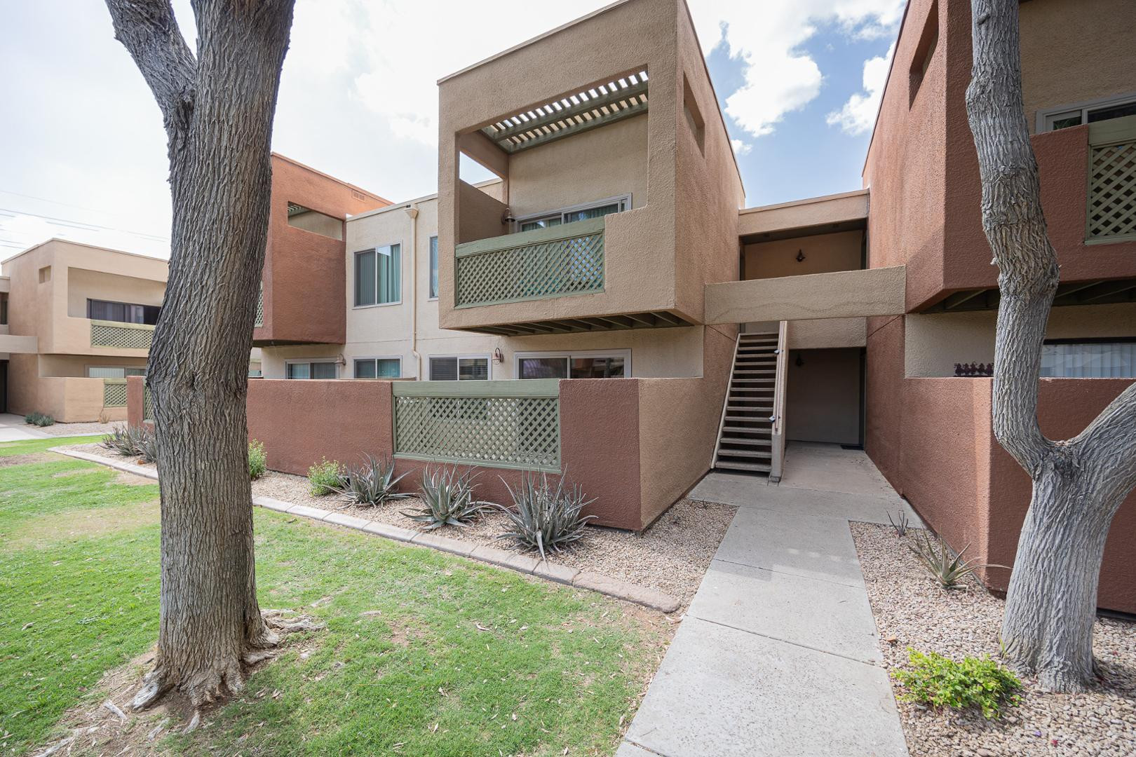 3500 N HAYDEN Road 2111