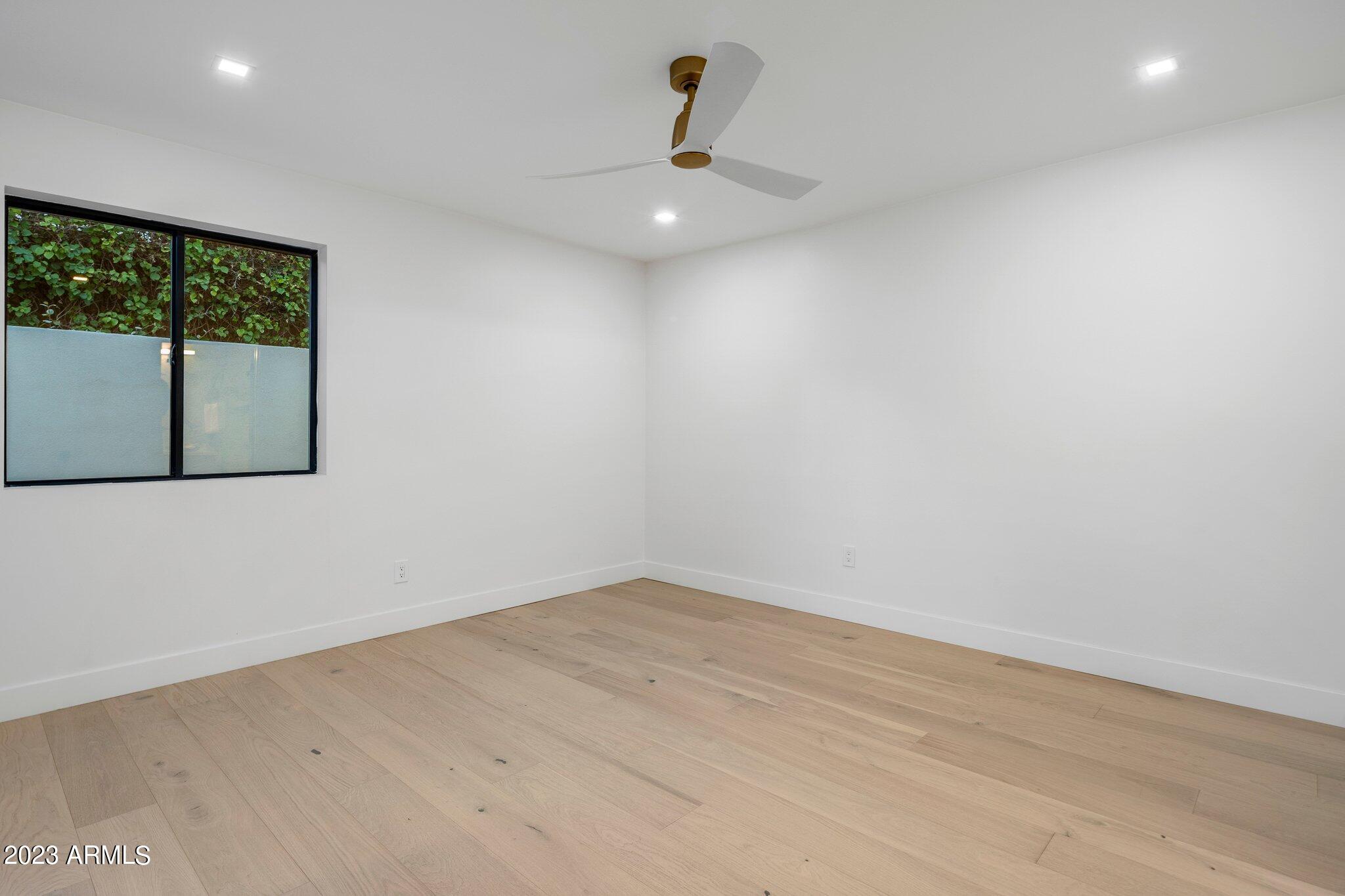 VISTA DEL LAGO - Residential