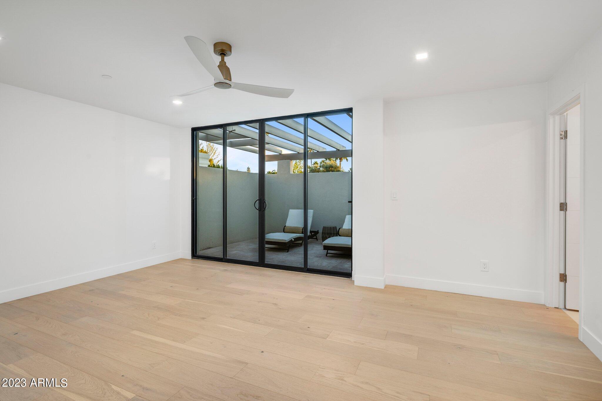 VISTA DEL LAGO - Residential