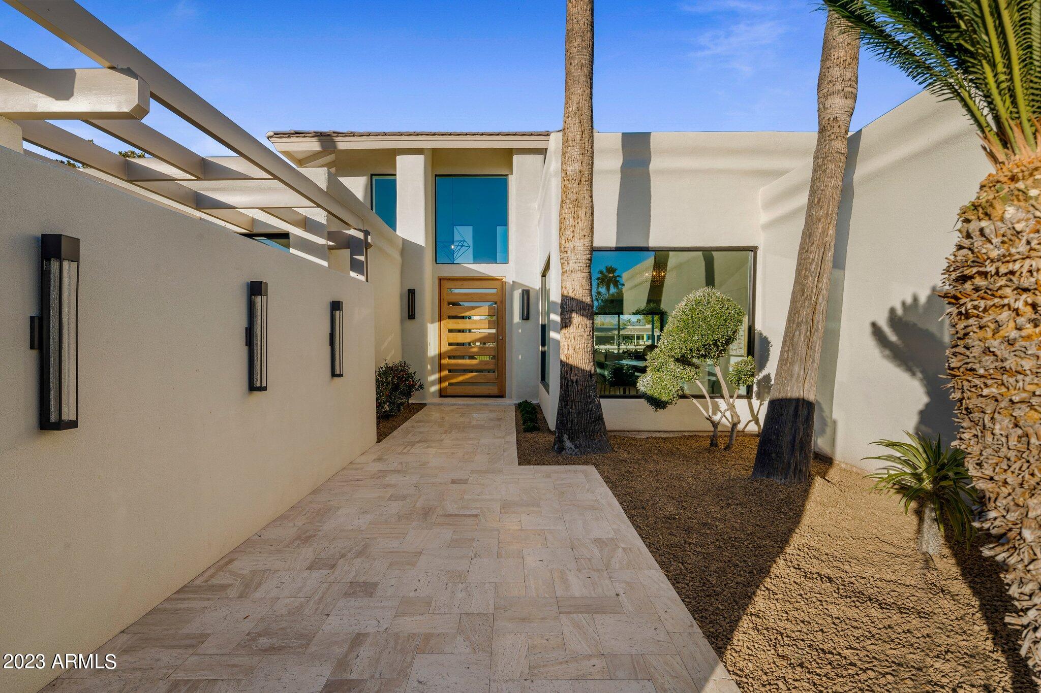 VISTA DEL LAGO - Residential