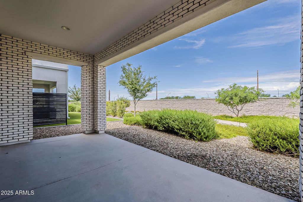 Photo of 2660 E Longhorn Court, Gilbert, AZ 85297 (MLS # 6924704)