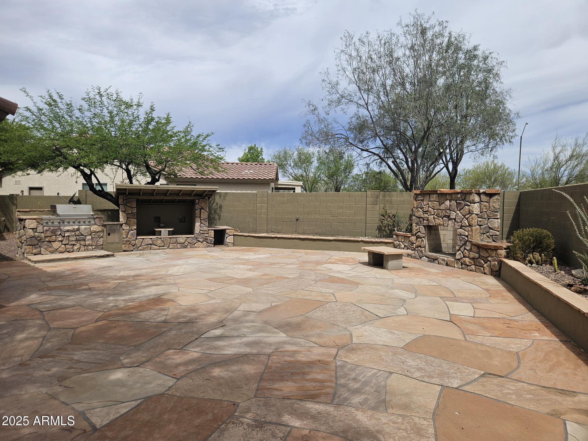 40127 N BRIDLEWOOD Court