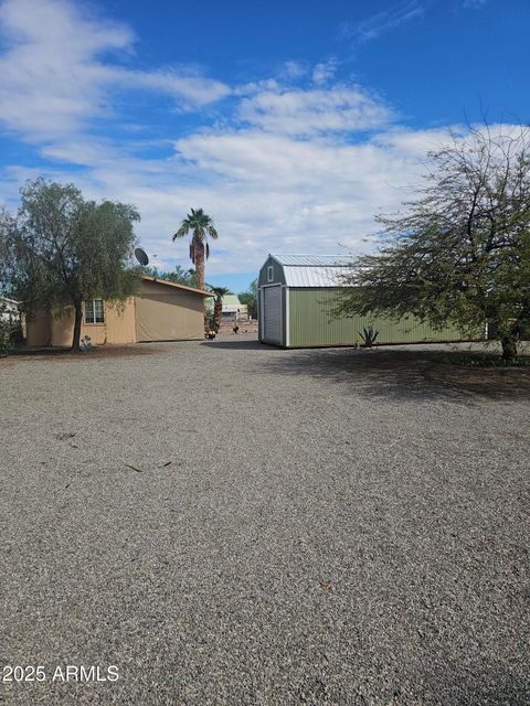 49758 TOPAZ Avenue Quartzsite AZ 85346