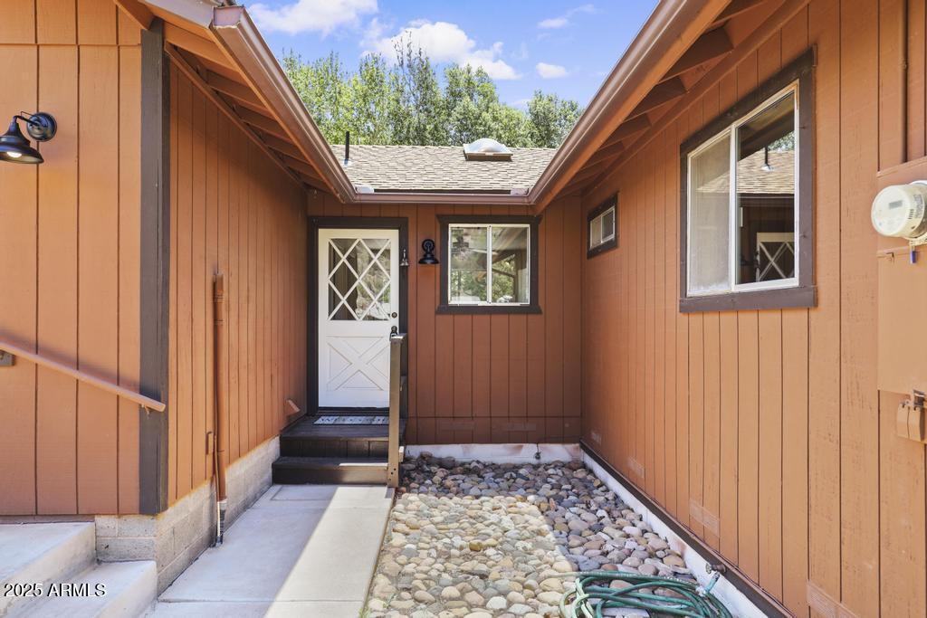 2137 N FLOWING SPRINGS Road
