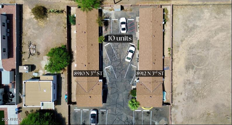 8910-8912 N 3rd Street