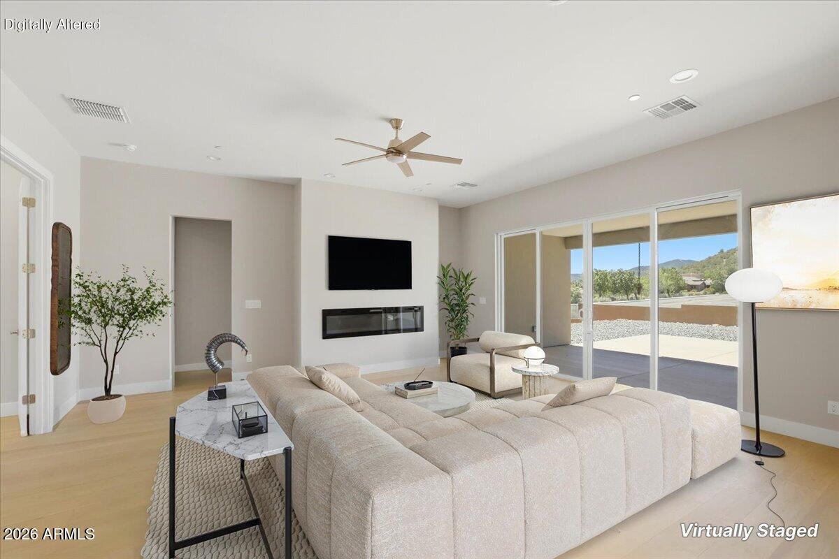 395 ZACHARY Drive