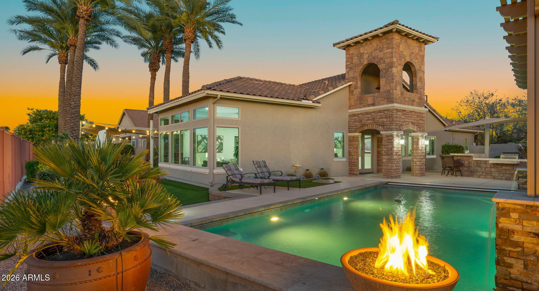 4052 E CLUBVIEW Drive