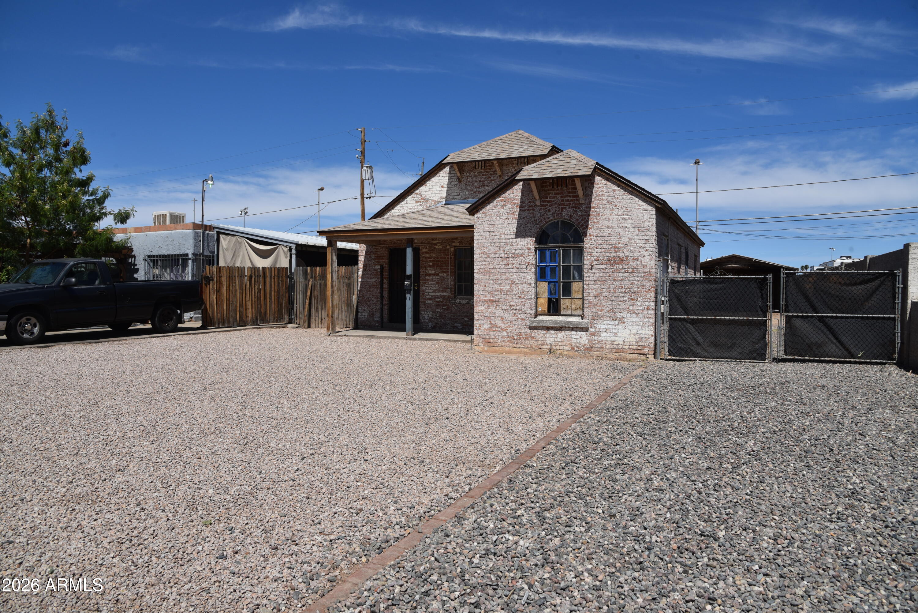 1912 W MONTE VISTA Road