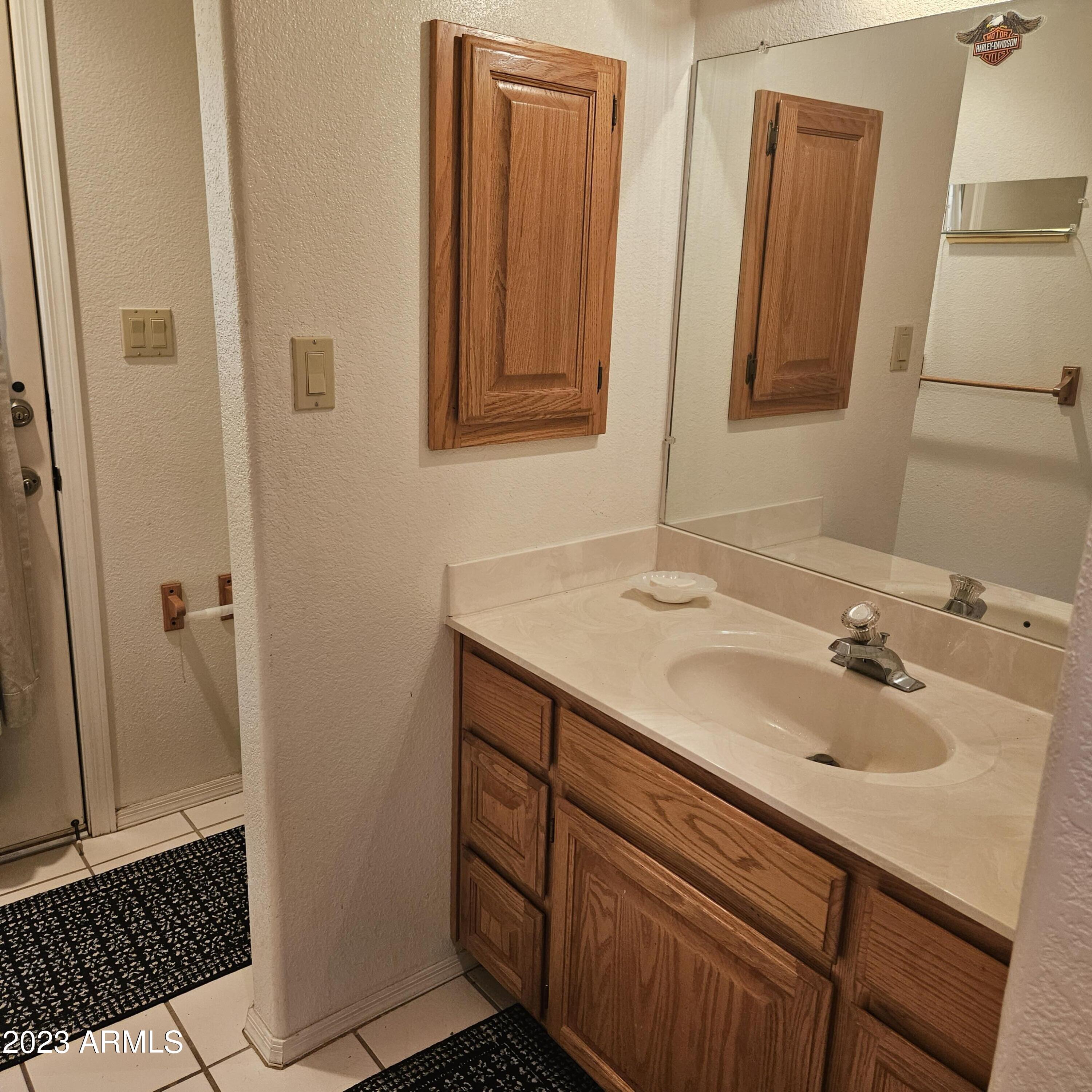 TOWN & COUNTRY ESTATES 6 - Residential