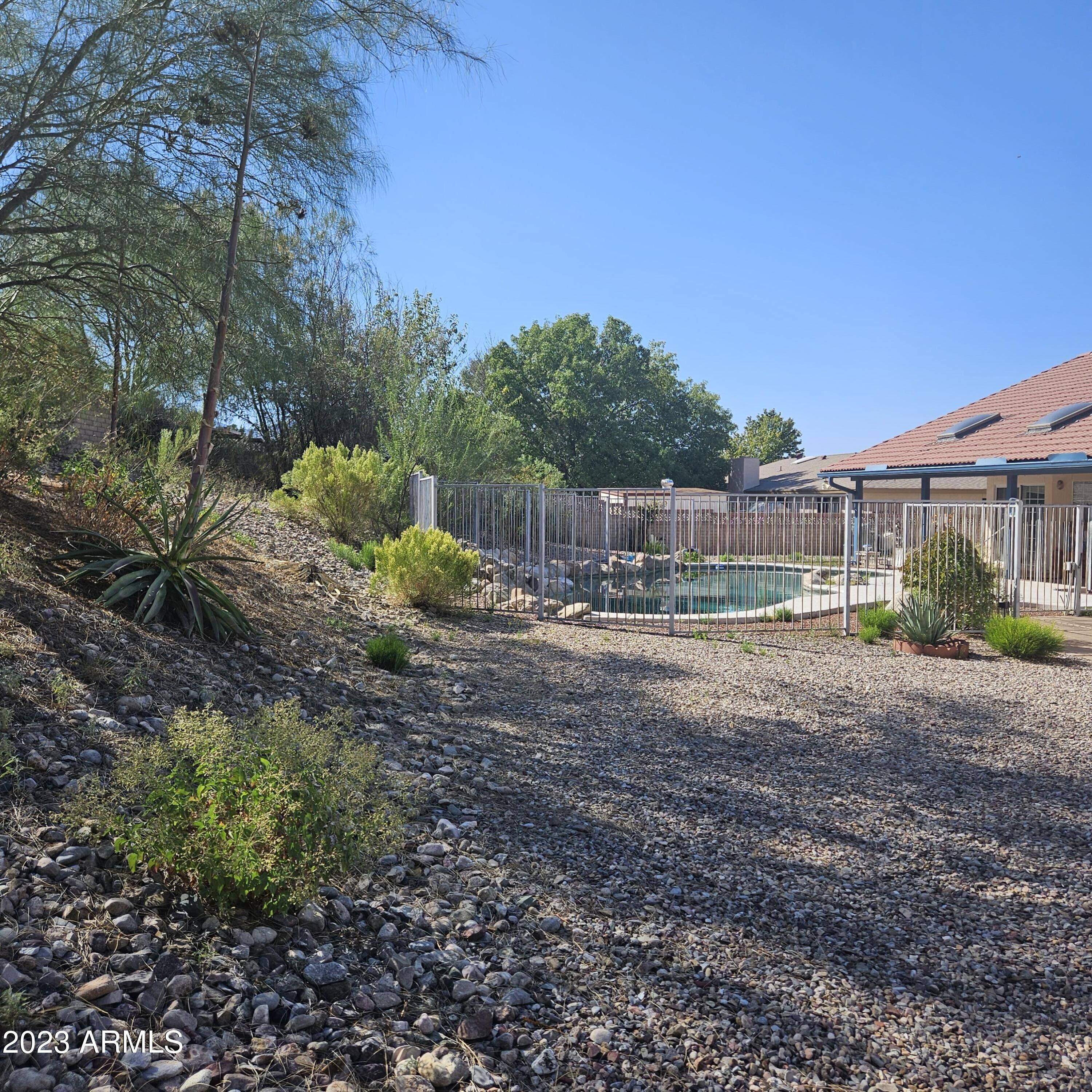 TOWN & COUNTRY ESTATES 6 - Residential