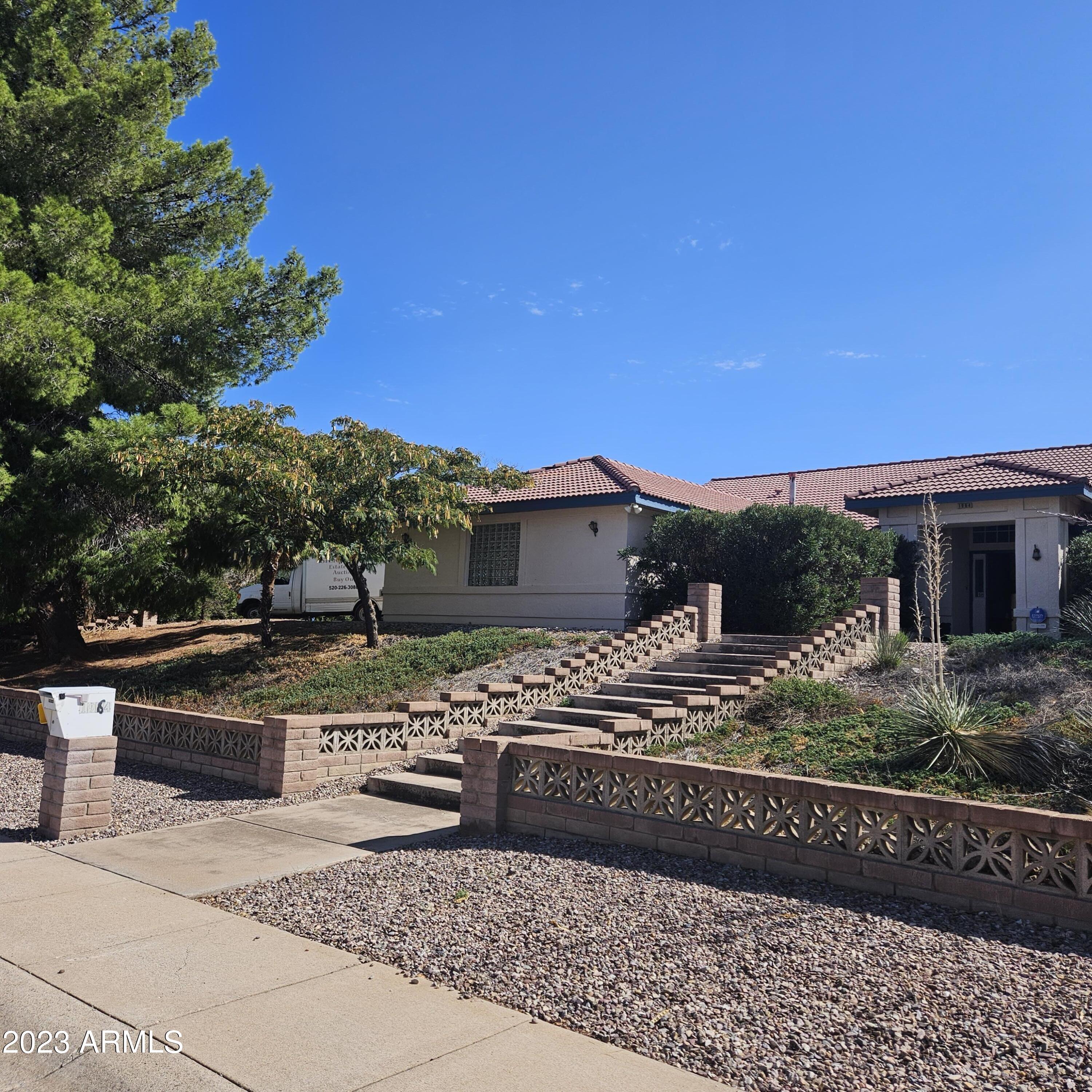 TOWN & COUNTRY ESTATES 6 - Residential