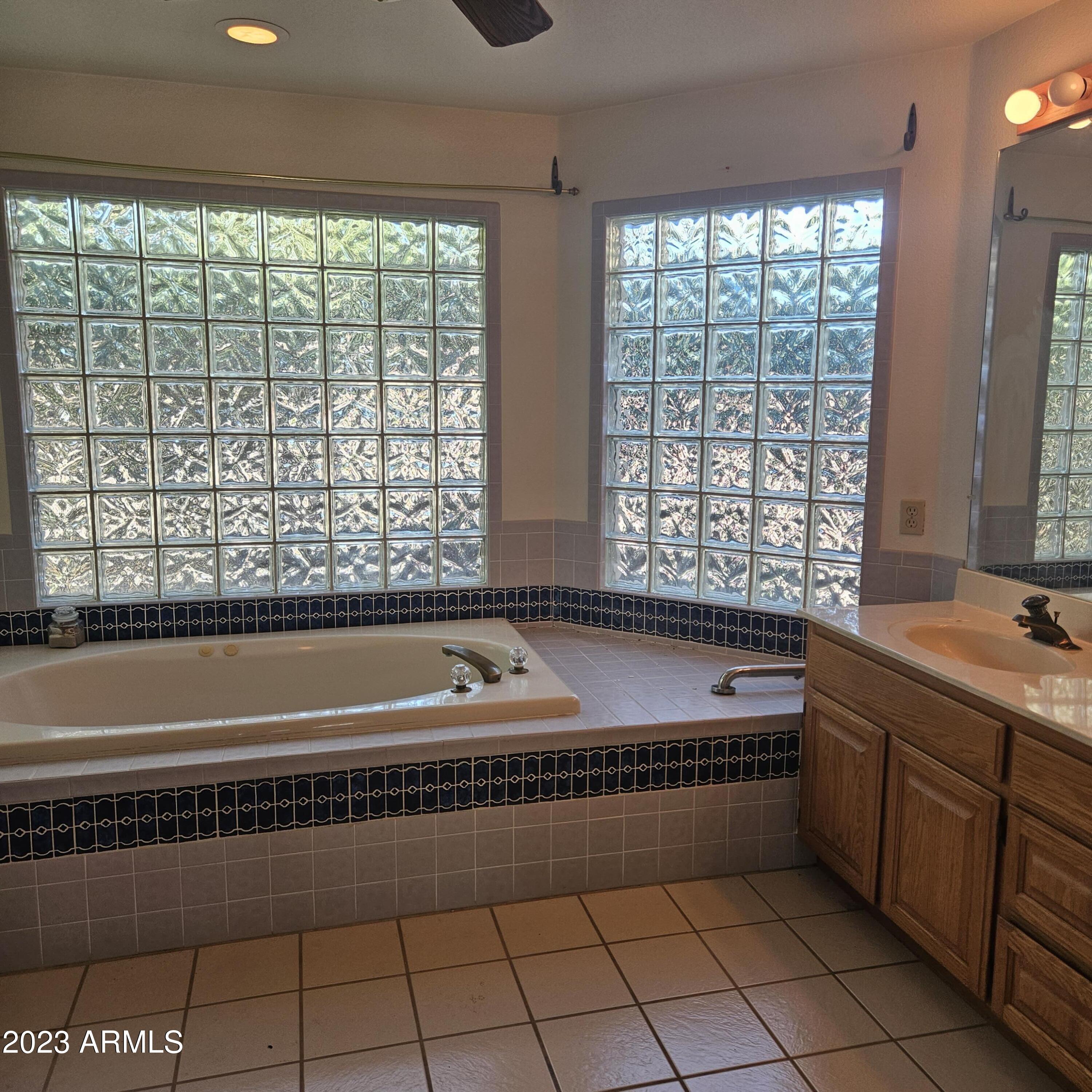 TOWN & COUNTRY ESTATES 6 - Residential